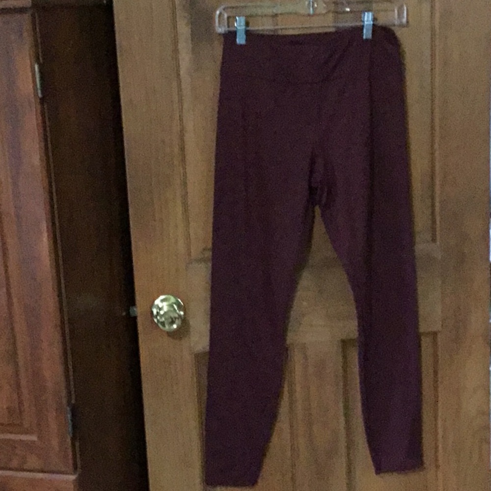 2 pair of leggings